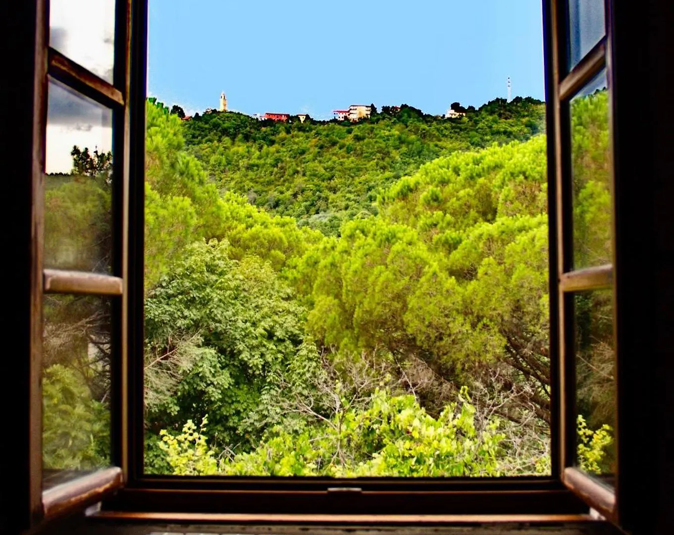 Le Petit Chateau Vezzi Portio Séjour à la ferme