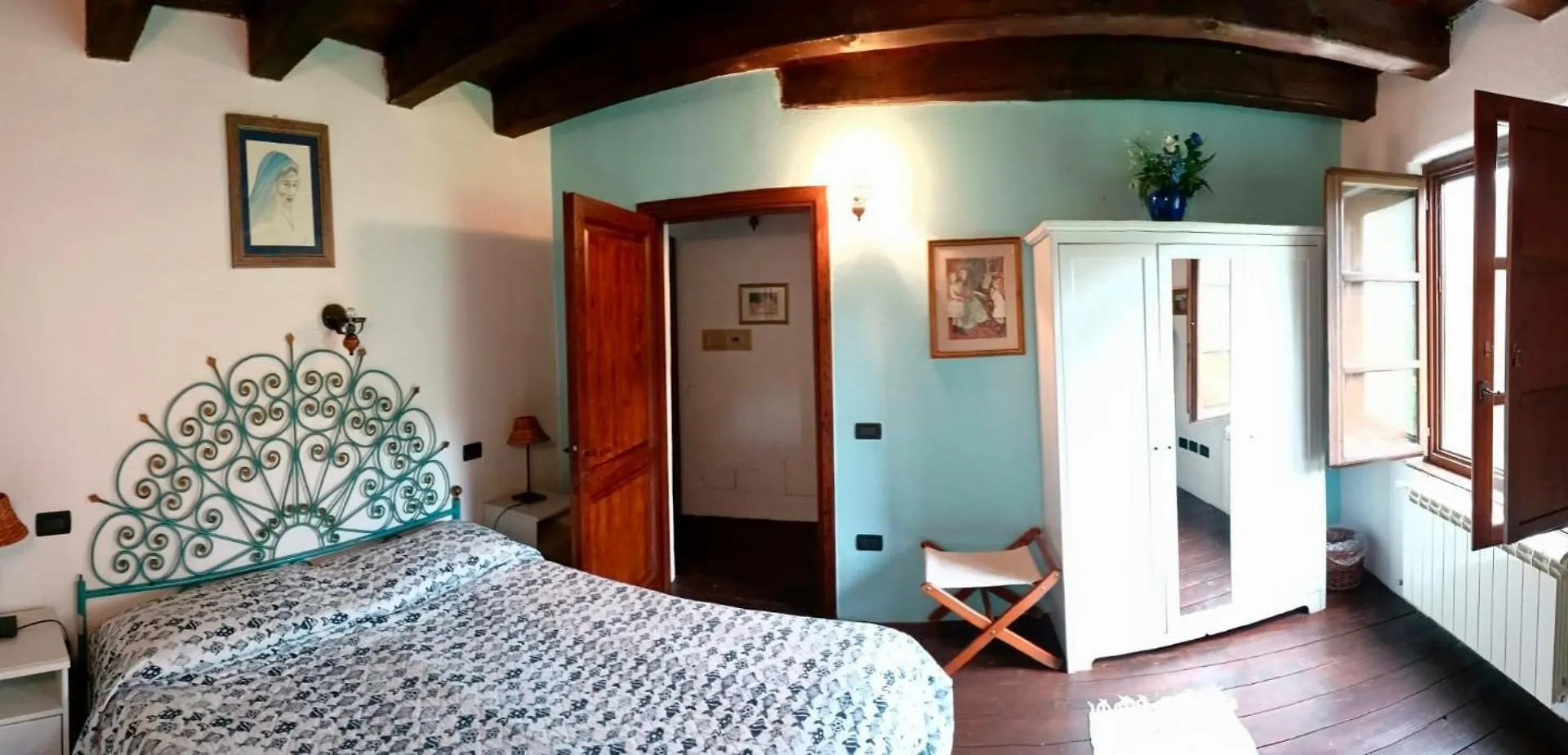 Farm stay Le Petit Chateau Vezzi Portio